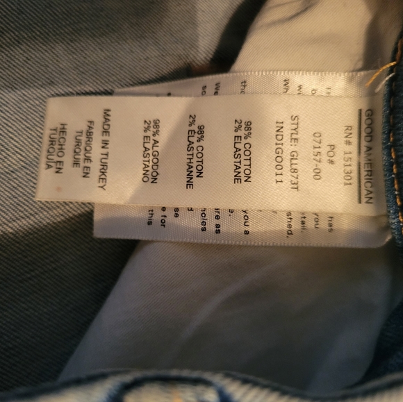 Good American Jeans - Picture 4 of 4